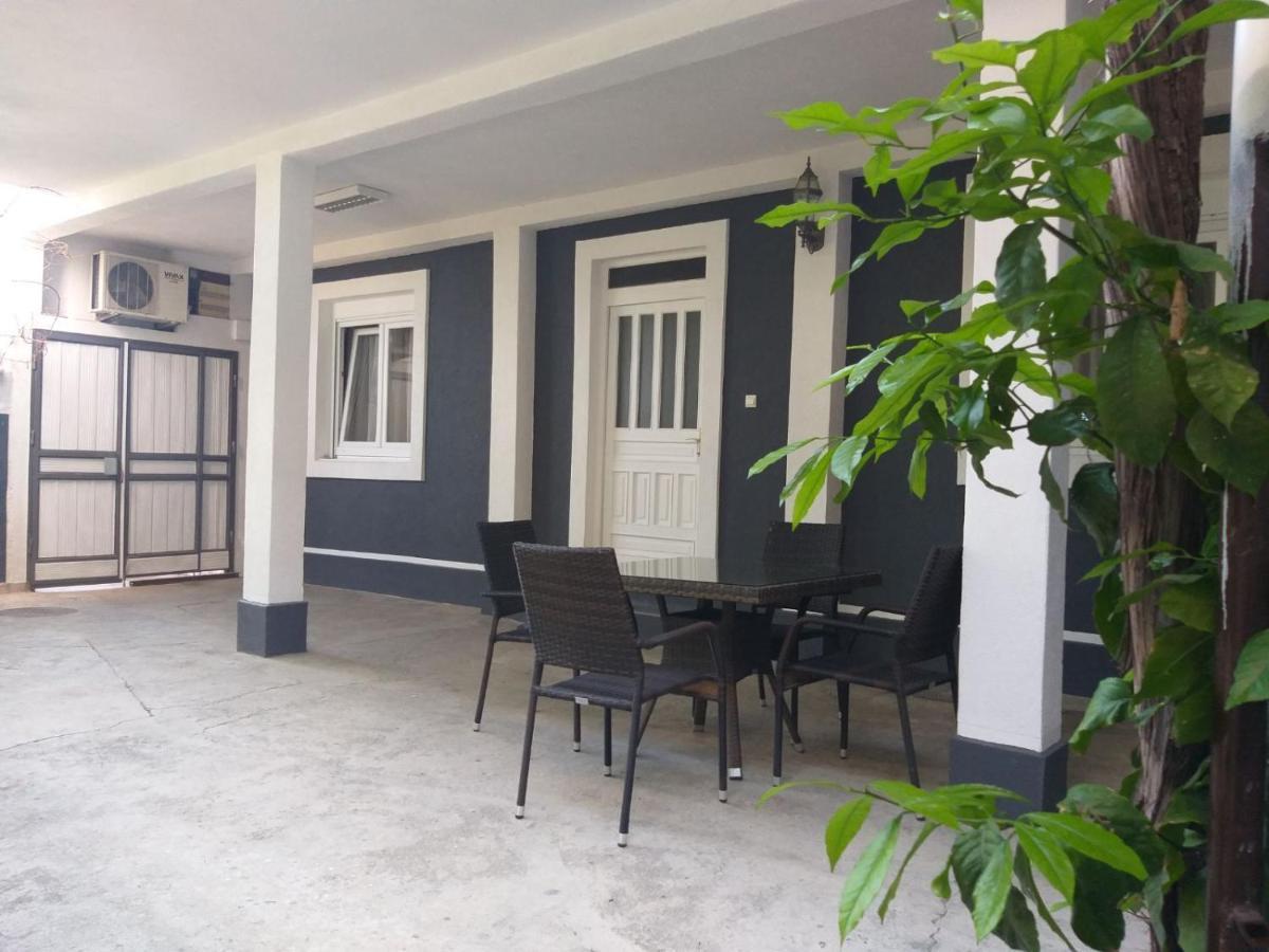 Luka Apartment 울친 외부 사진