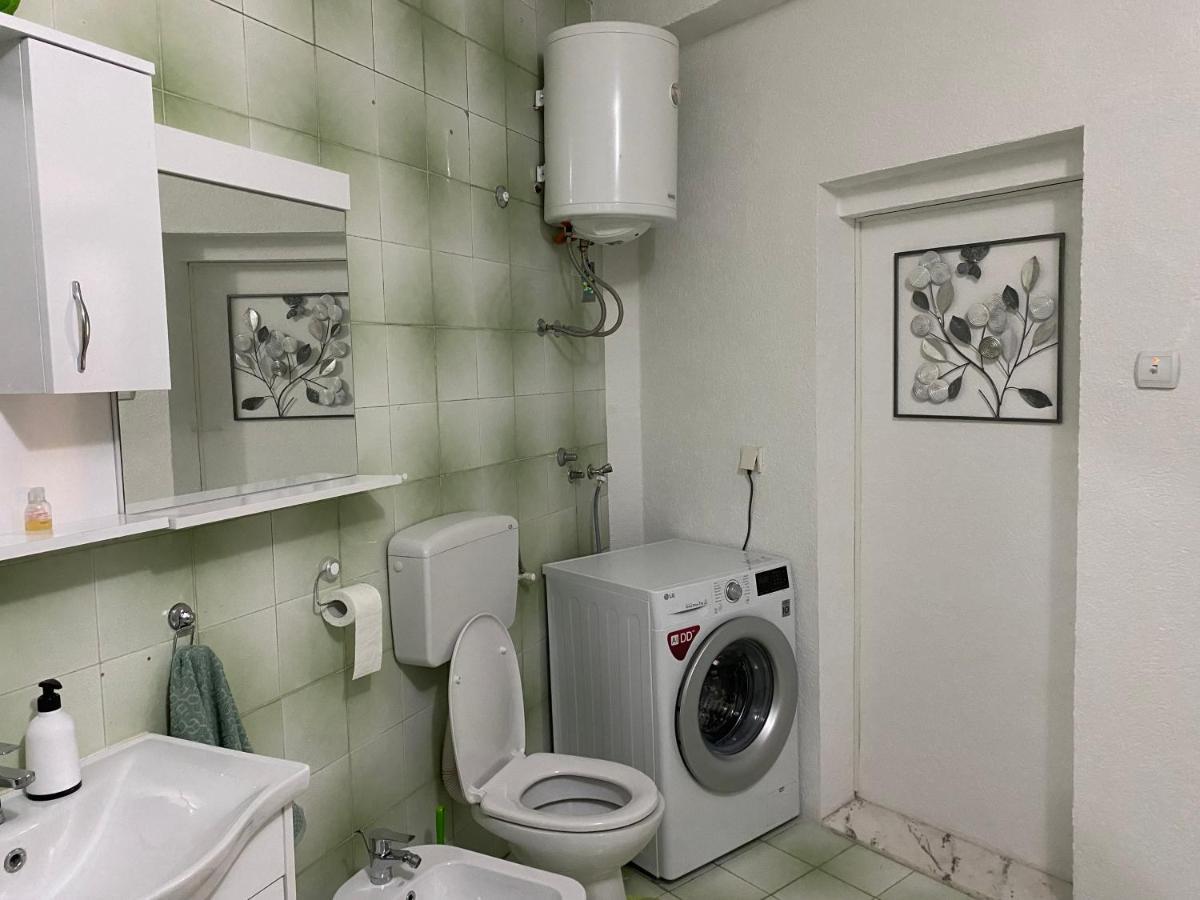 Luka Apartment 울친 외부 사진