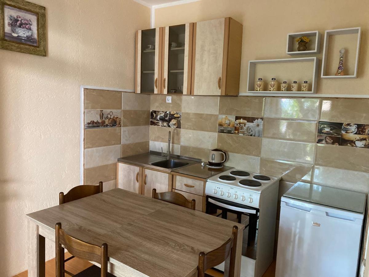 Luka Apartment 울친 외부 사진