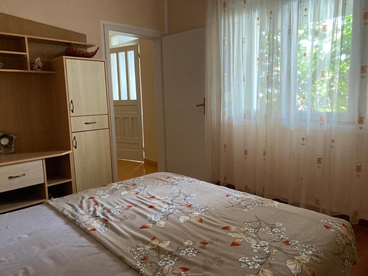 Luka Apartment 울친 외부 사진